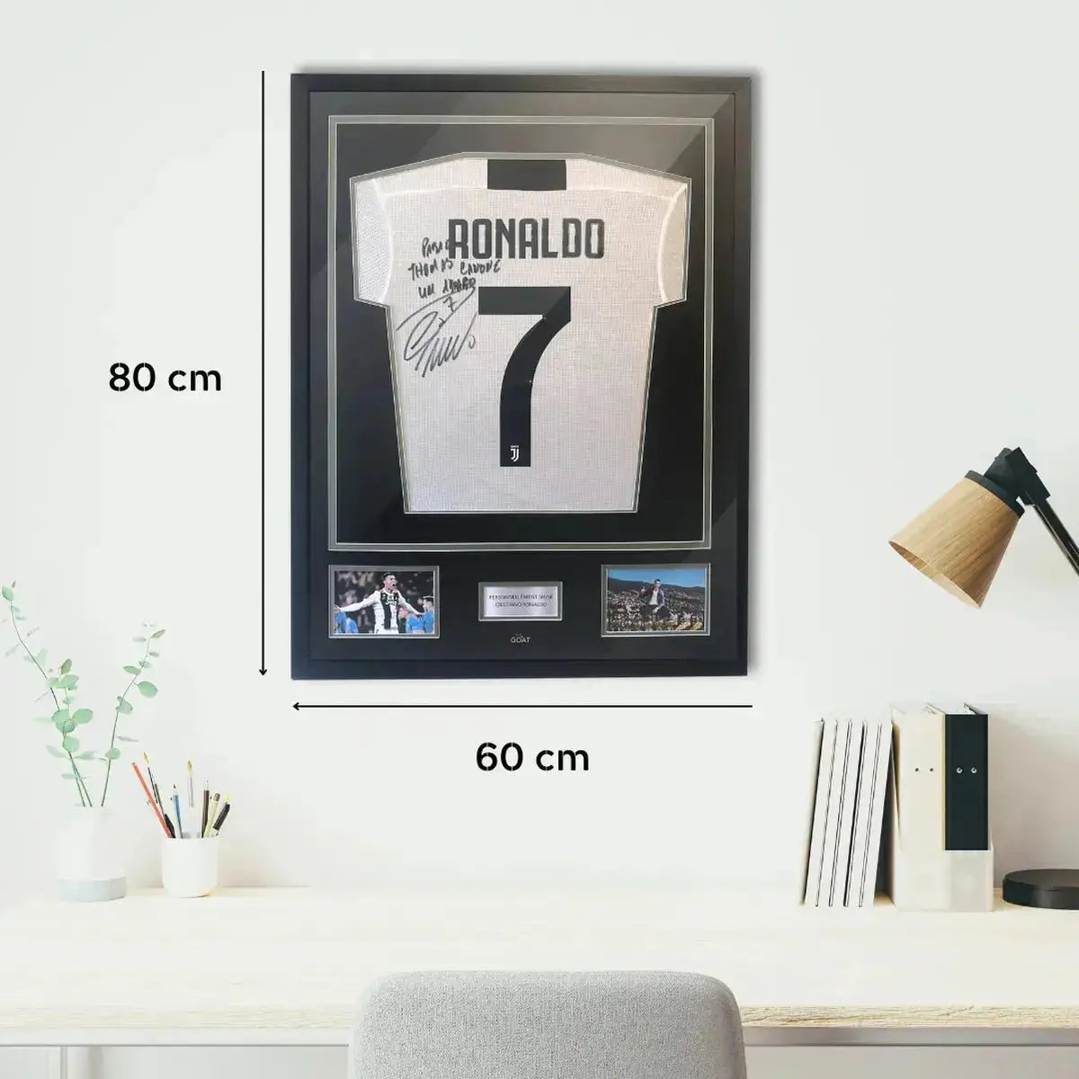 Décoration chambre Cadre maillot Ronaldo signé