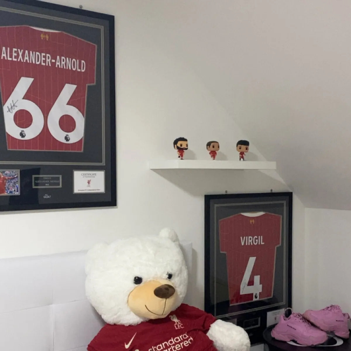 Décoration chambre maillot liverpool