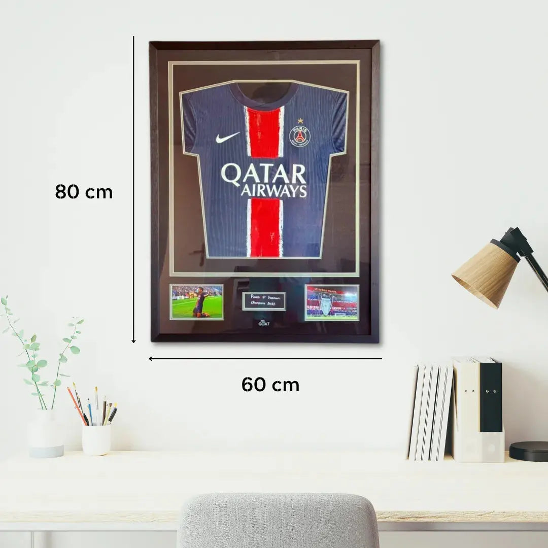 dimension cadre maillot psg étoile dans une chambre