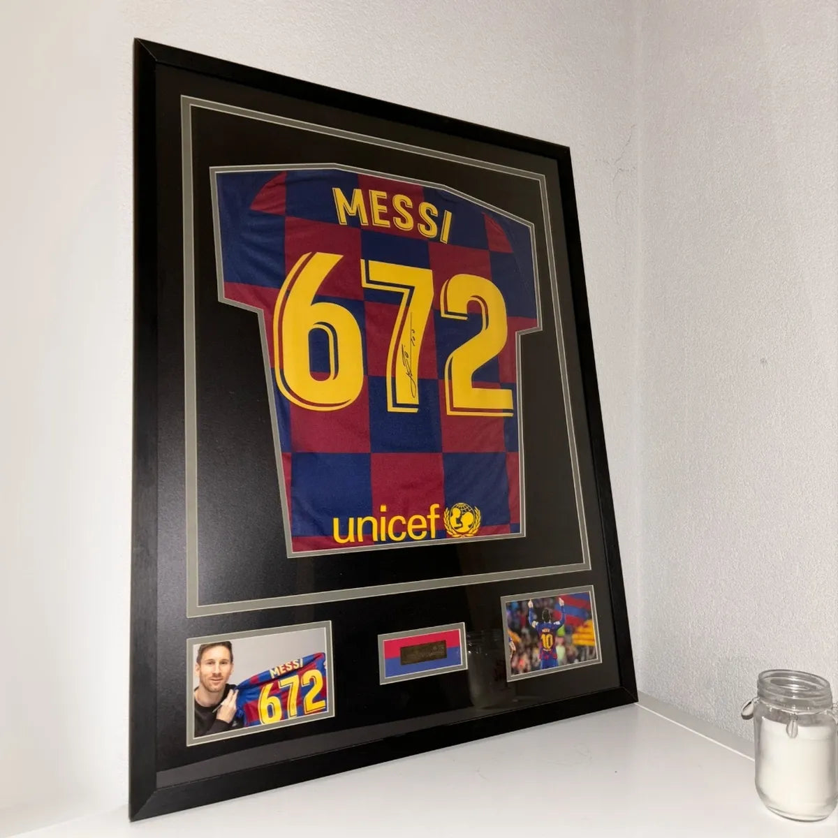 maillot signé messi encadré